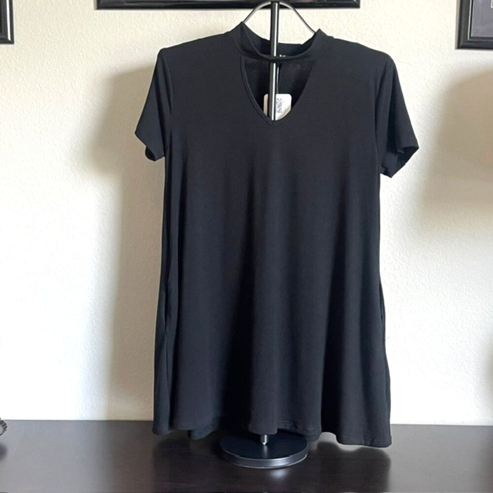 Sheila Rose Classic Black Short-Sleeve Women’s Tunic Choker Neckline Pockets - M